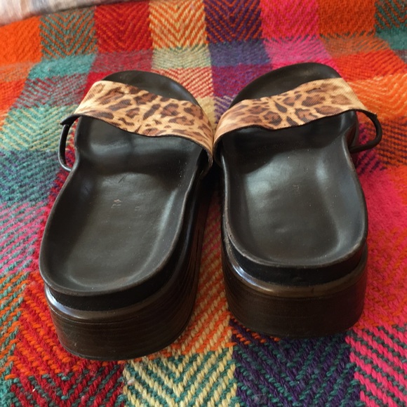 Leopard Sandal - Picture 2 of 2